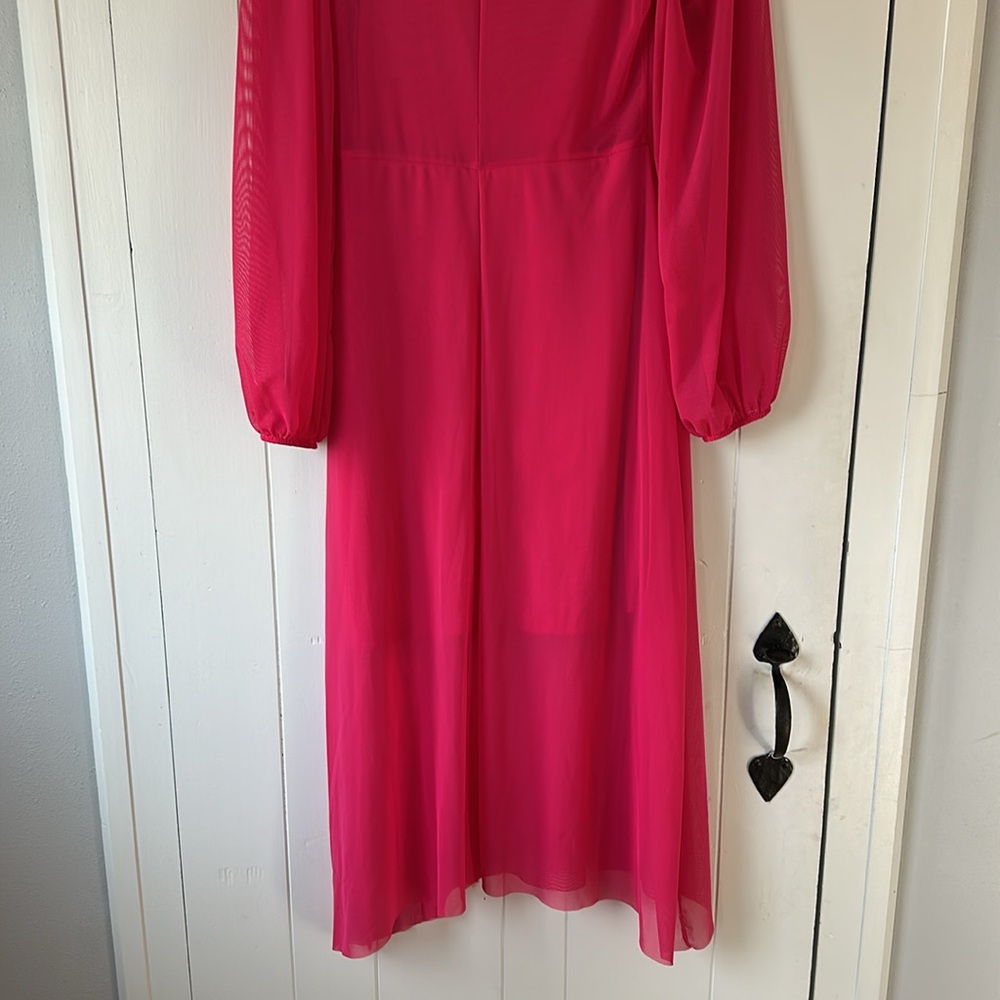 Hot pink dress - Picture 7 of 8